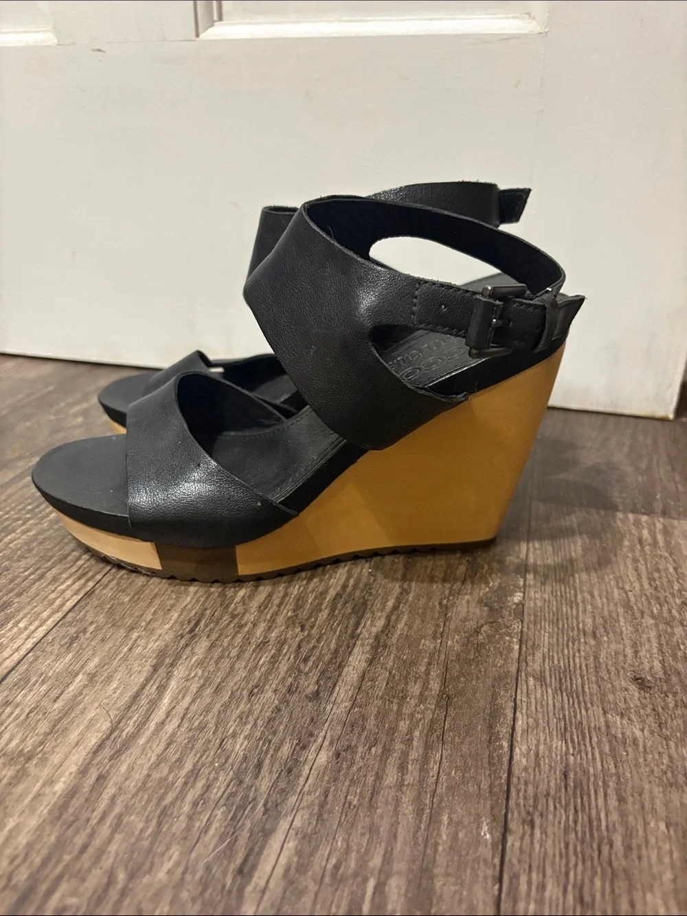 ECCO Naturals Black Leather Wooden Wedge Platforms size 37, 6.5
